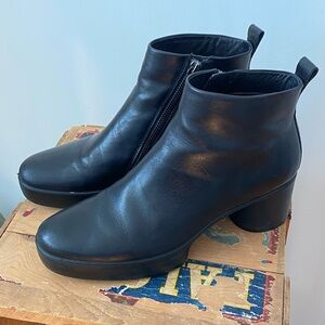 Ecco Black Real Leather Short Boots